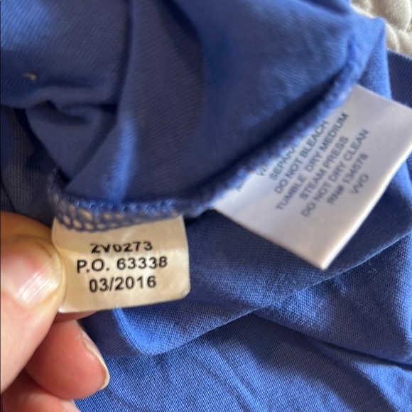 Vineyard vines medium lightweight hoodie medium Blue Hoodie with Pink Logo - Picture 5 of 6